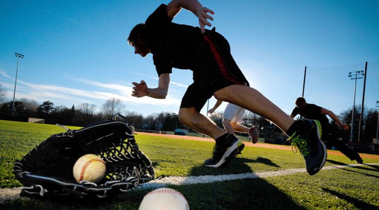 3 Experts Share The Best Weight Training Methods For Baseball