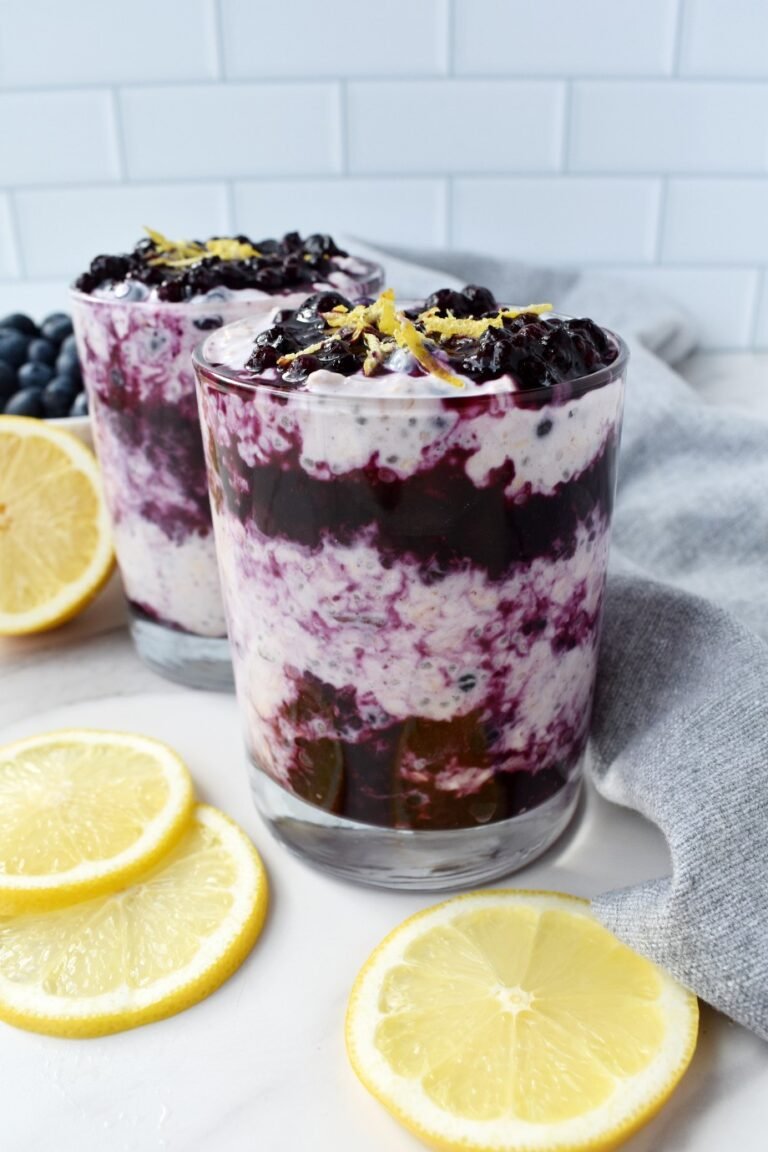 Blueberry Overnight Oats Cheesecake | The Nutritionist Reviews