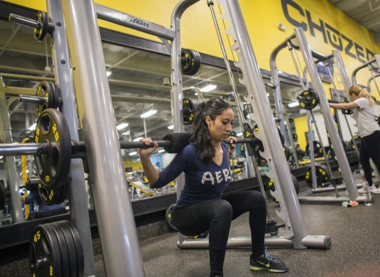 How To Use The Squat Rack: Get The Most Out