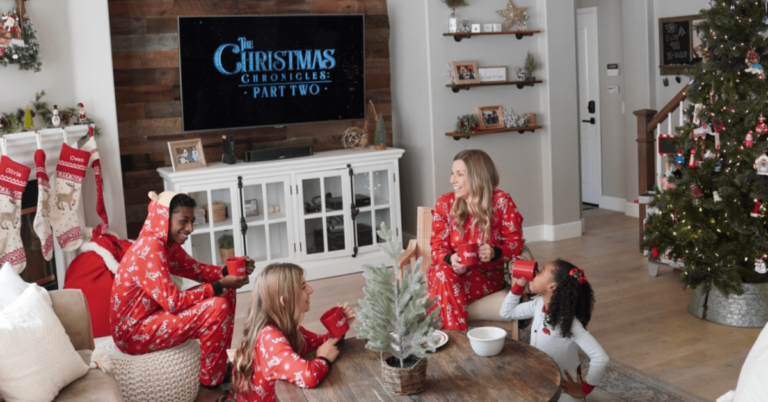 10 Special Family Christmas Traditions To Start This Year