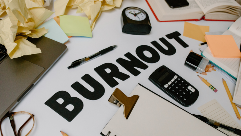 6 Signs Of Burnout In Single Mothers