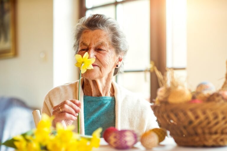 The Loss Of Smell Appears As The Early Sign Of
