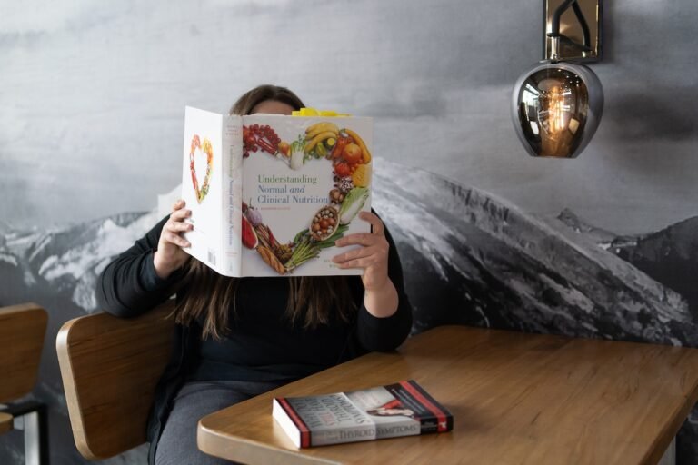 Why Study Holistic Nutrition? The answer lies in our food system Why Study Holistic Nutrition? The Answer Lies In Our Food