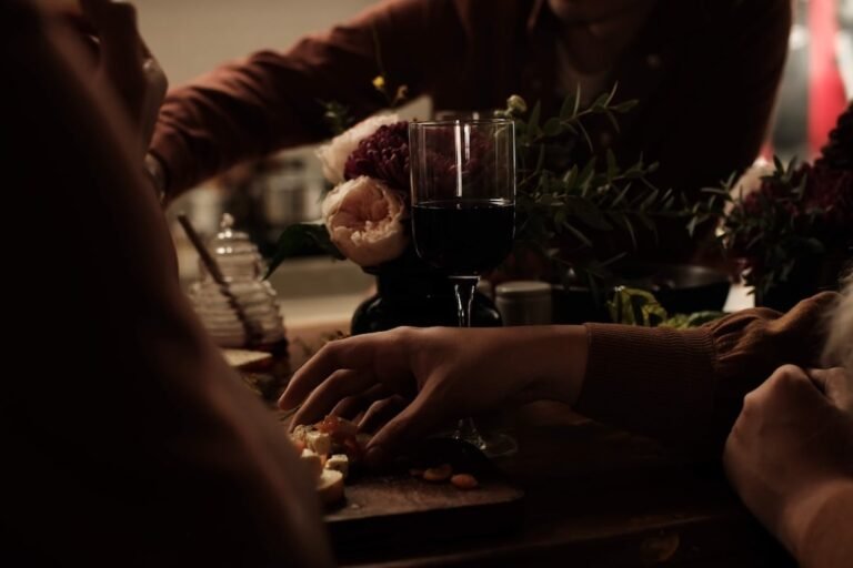 5 Smart Strategies for Enjoying Thanksgiving Foods Without the Bloat 5 Smart Strategies For Enjoying Thanksgiving Foods Without The Bloat