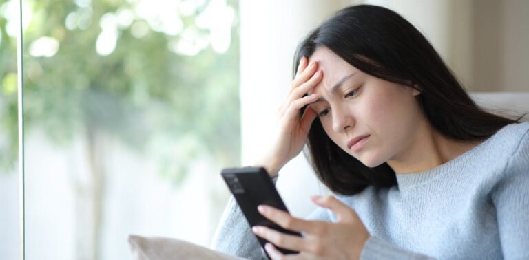 Florida Residents' Stress Linked To Social Media Use And Varies