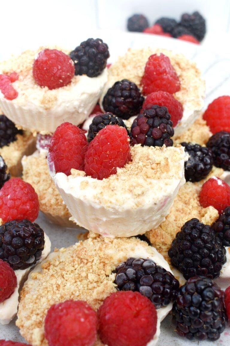 Frozen Peanut Butter Yogurt Cups Frozen Peanut Butter Yogurt Cups