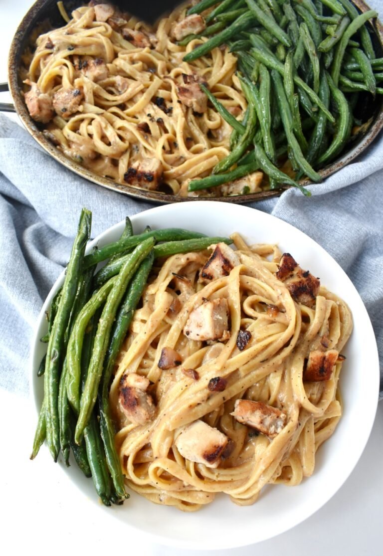 Chicken Fettuccine Alfredo | The Nutritionist Reviews Chicken Fettuccine Alfredo | The Nutritionist Reviews