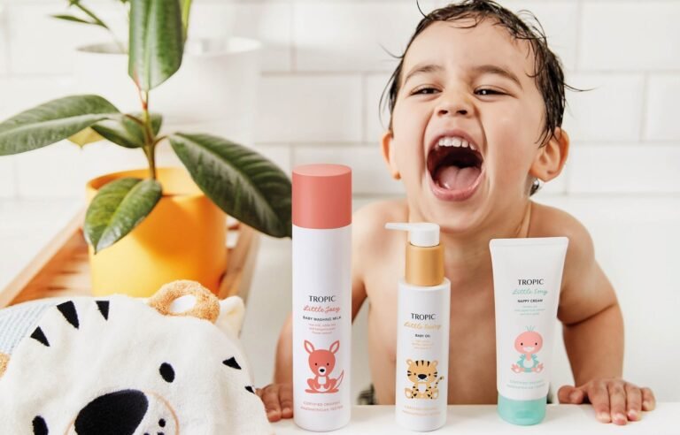 How To Bathe My Newborn – Tropical Skin Care