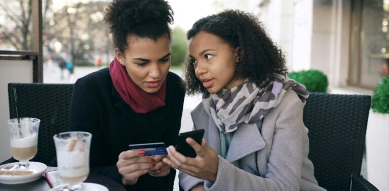 In a world of digital money, what is the proper etiquette for splitting the bill with friends? In A World Of Digital Money, What Is The Proper