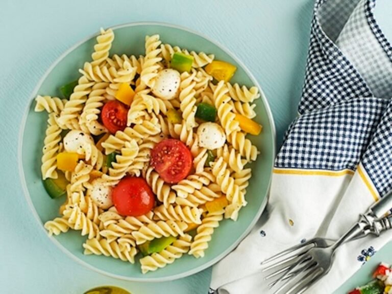 Pasta Salad Made Hygienic | Hum Nutrition Blog